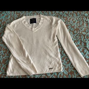 Small White U.S. Polo Assn. Sweater
